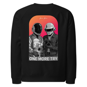 Sweatshirt représentant 2 dj français, un avec un appareil photo et l'autre avec un skateboard à la main